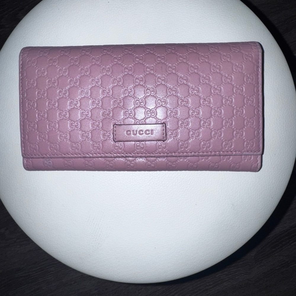 Gucci Mauve Embossed Leather Wallet